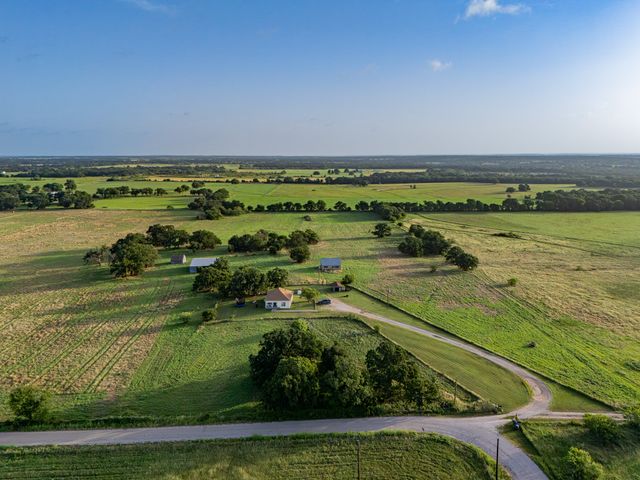 207 Cr-1750, Chico, TX 76431