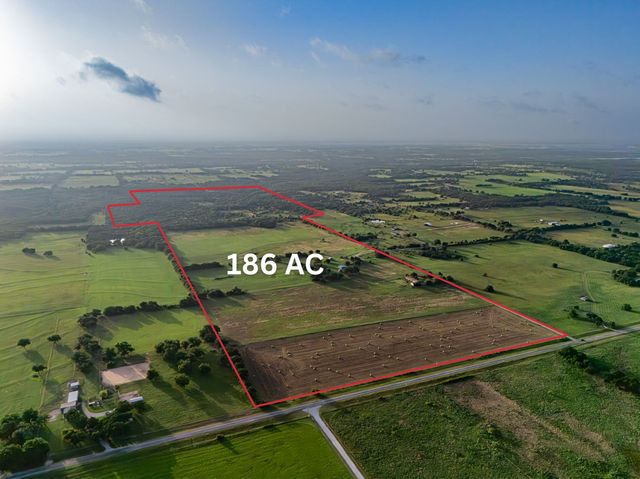 207 Cr-1750, Chico, TX 76431