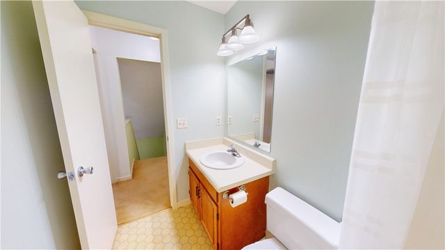 512 Brockinton S, St Simons Island, GA 31522