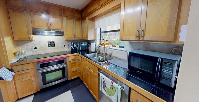 512 Brockinton S, St Simons Island, GA 31522