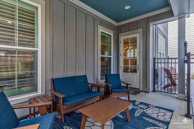 1360 N 10th Ave, Pensacola, FL 32506