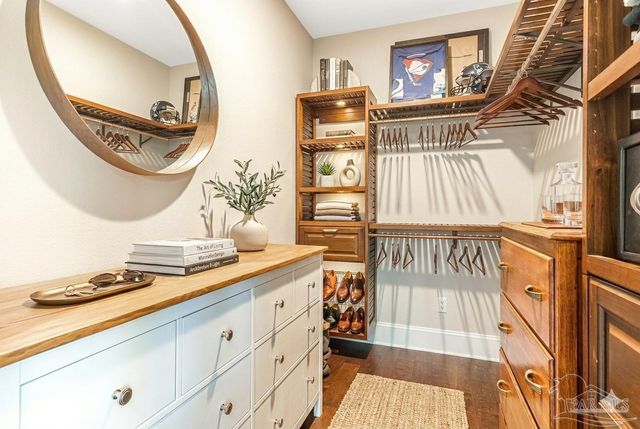 1360 N 10th Ave, Pensacola, FL 32506