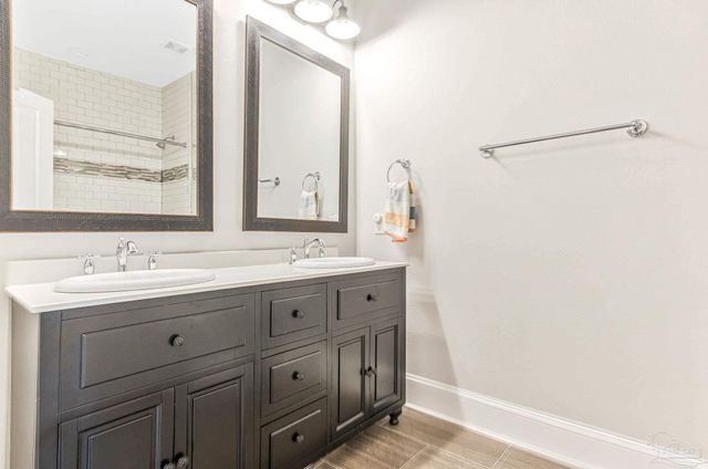 1360 N 10th Ave, Pensacola, FL 32506