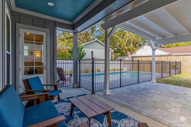 1360 N 10th Ave, Pensacola, FL 32506