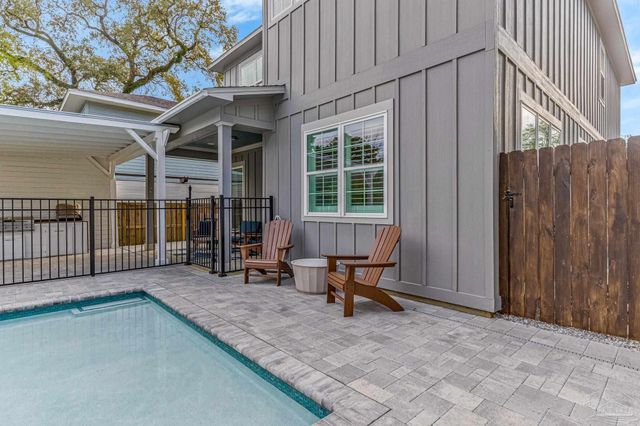 1360 N 10th Ave, Pensacola, FL 32506