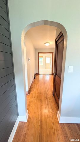 117 FRANKLIN Street, Washington, IL 61571