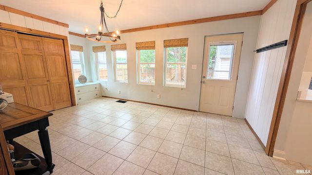 117 FRANKLIN Street, Washington, IL 61571