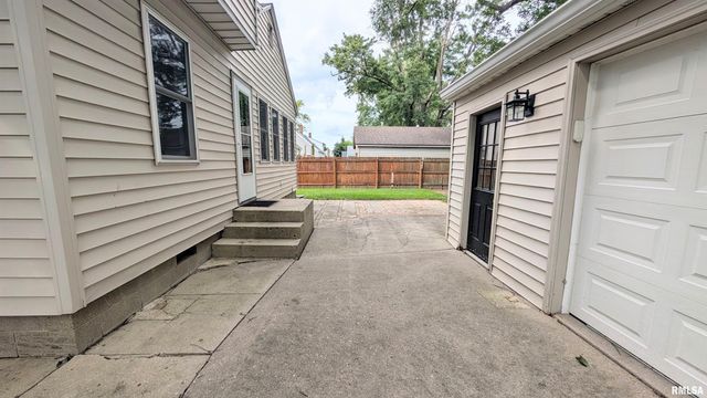 117 FRANKLIN Street, Washington, IL 61571