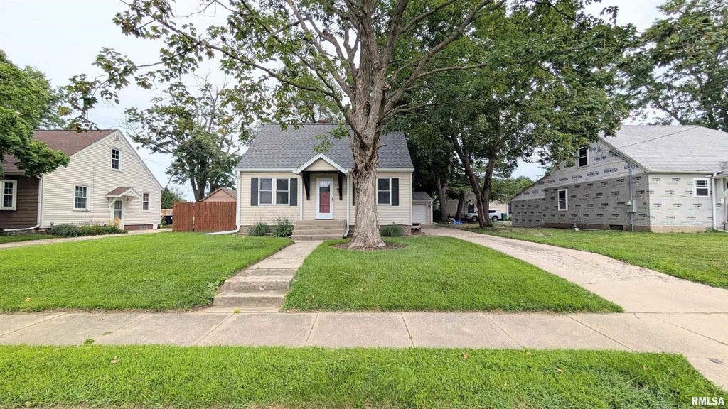 117 FRANKLIN Street, Washington, IL 61571