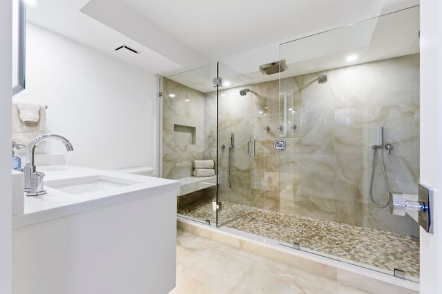 5510 N Ocean Drive 4a, Singer Island, FL 33404