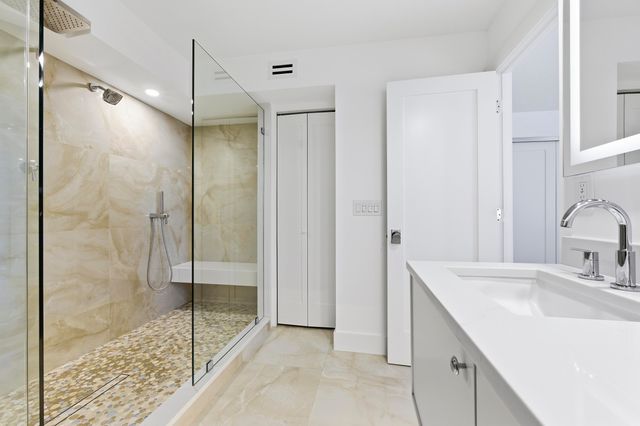 5510 N Ocean Drive 4a, Singer Island, FL 33404