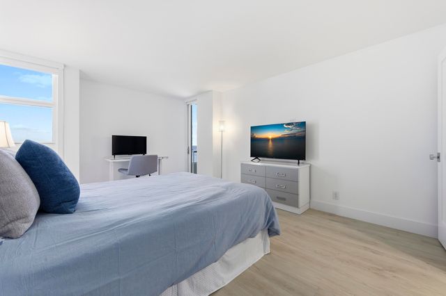 5510 N Ocean Drive 4a, Singer Island, FL 33404