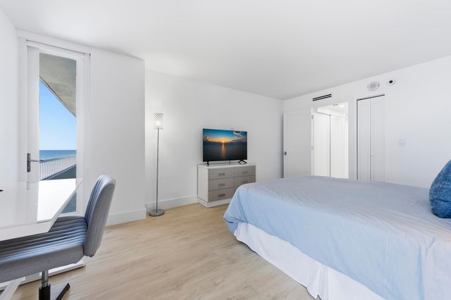 5510 N Ocean Drive 4a, Singer Island, FL 33404