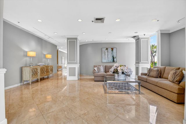5510 N Ocean Drive 4a, Singer Island, FL 33404