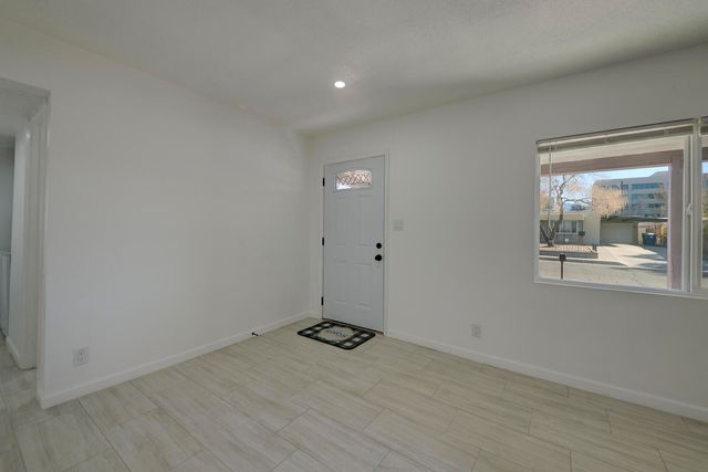 2313 Cagua Drive NE, Albuquerque, NM 87110