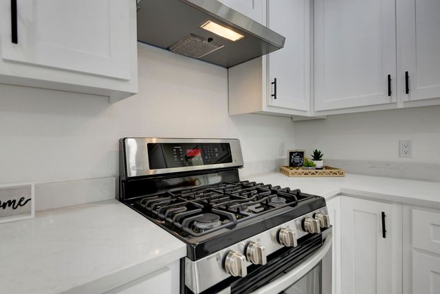 2313 Cagua Drive NE, Albuquerque, NM 87110