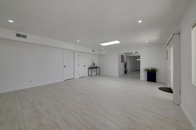 2313 Cagua Drive NE, Albuquerque, NM 87110