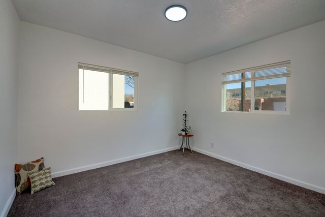 2313 Cagua Drive NE, Albuquerque, NM 87110