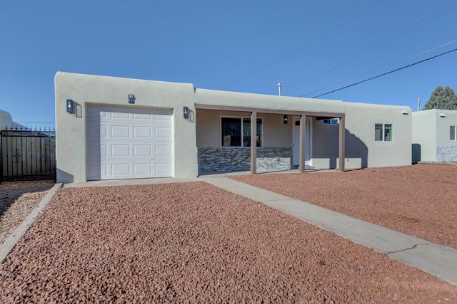 2313 Cagua Drive NE, Albuquerque, NM 87110