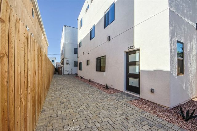 6421 Troost, North Hollywood, CA 91606