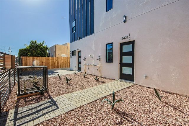 6421 Troost, North Hollywood, CA 91606