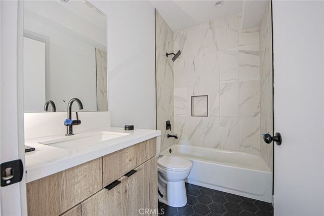 6421 Troost, North Hollywood, CA 91606