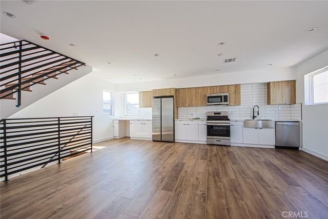 6421 Troost, North Hollywood, CA 91606