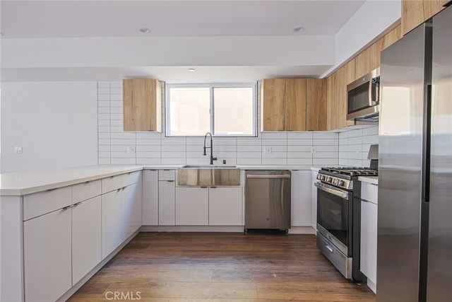 6421 Troost, North Hollywood, CA 91606