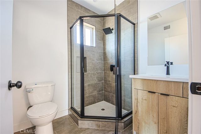 6421 Troost, North Hollywood, CA 91606