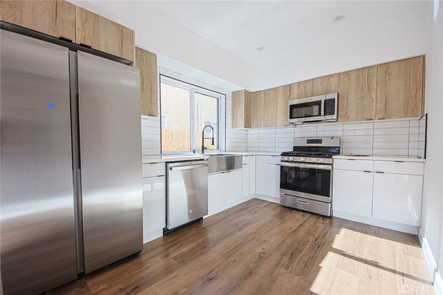 6421 Troost, North Hollywood, CA 91606