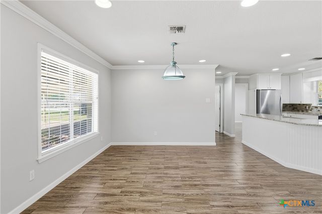 163 Lakeside Drive, Seguin, TX 78155