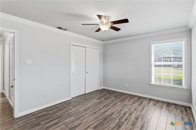 163 Lakeside Drive, Seguin, TX 78155