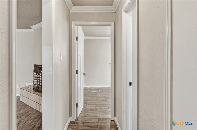 163 Lakeside Drive, Seguin, TX 78155