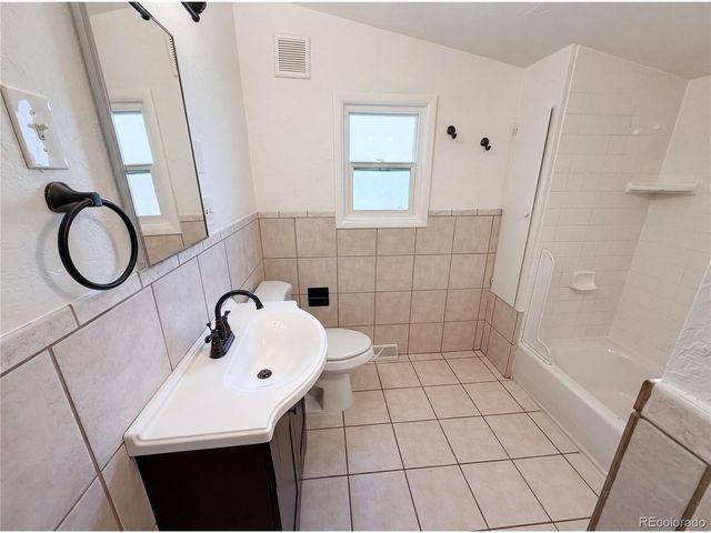 519 N Gilbert St, Castle Rock, CO 80104