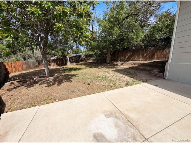 519 N Gilbert St, Castle Rock, CO 80104