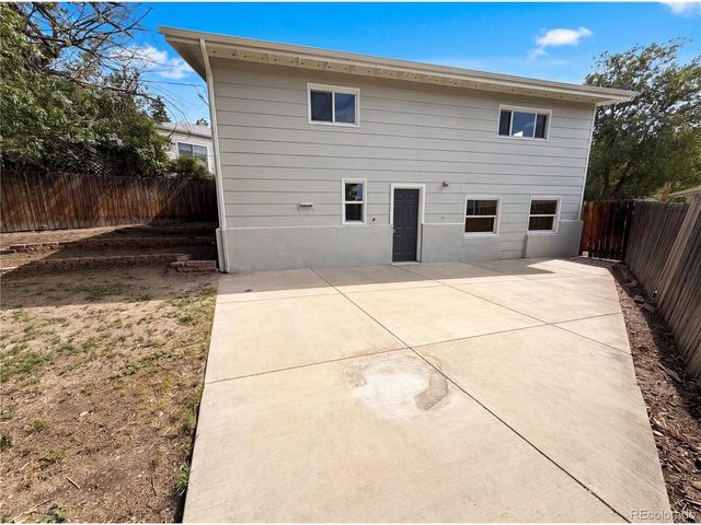 519 N Gilbert St, Castle Rock, CO 80104