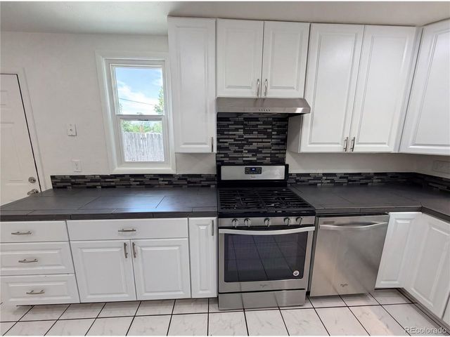 519 N Gilbert St, Castle Rock, CO 80104