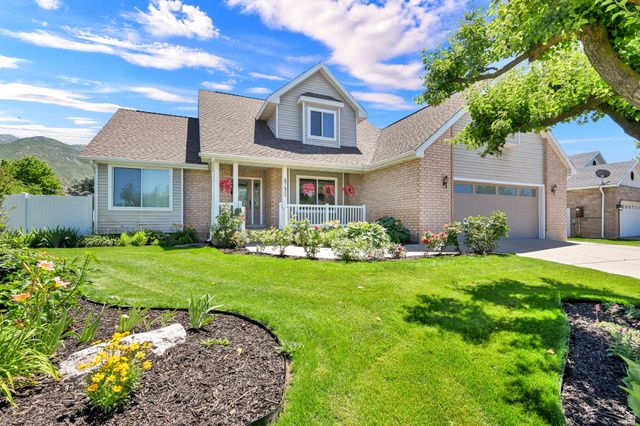 4792 GLASMANN WAY, South Ogden, UT 84403