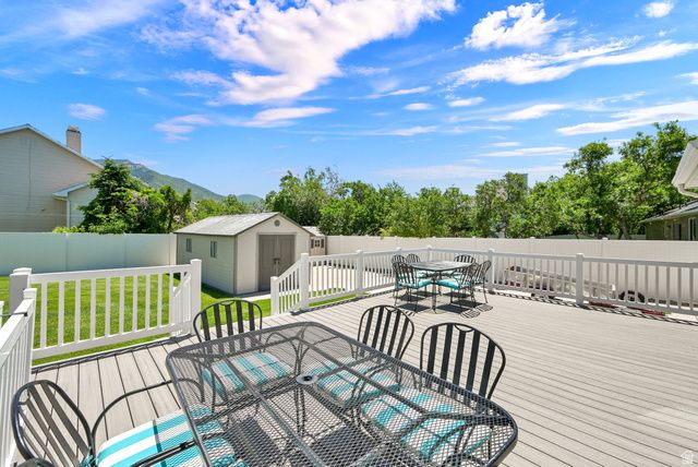 4792 GLASMANN WAY, South Ogden, UT 84403