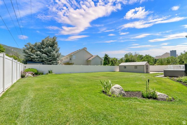 4792 GLASMANN WAY, South Ogden, UT 84403
