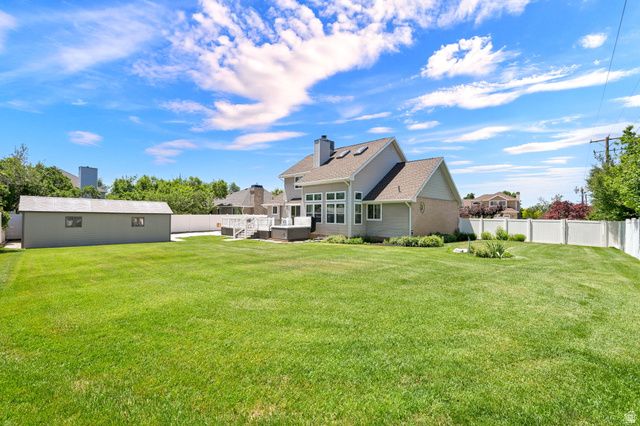 4792 GLASMANN WAY, South Ogden, UT 84403