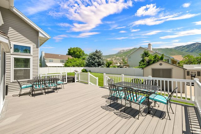 4792 GLASMANN WAY, South Ogden, UT 84403