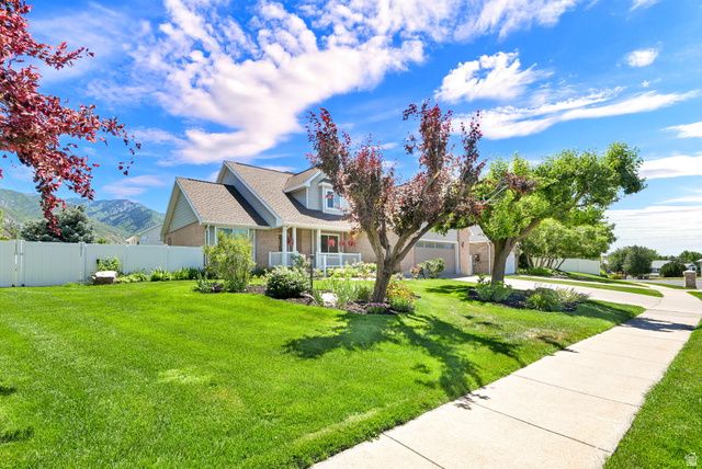 4792 GLASMANN WAY, South Ogden, UT 84403