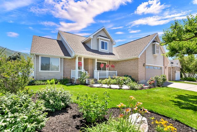 4792 GLASMANN WAY, South Ogden, UT 84403