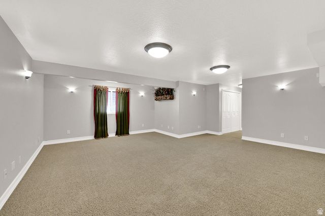 4792 GLASMANN WAY, South Ogden, UT 84403