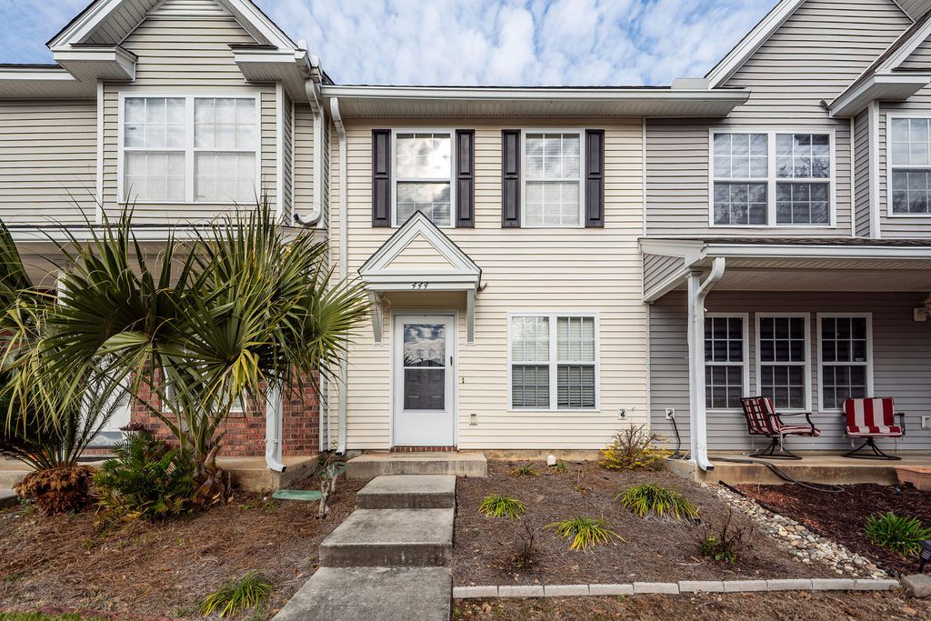 444 Doane Way, Wando, SC 29492
