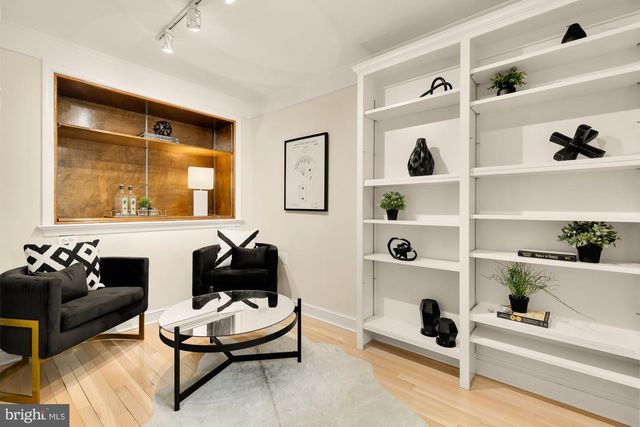5601 VERNON PL, Bethesda, MD 20817