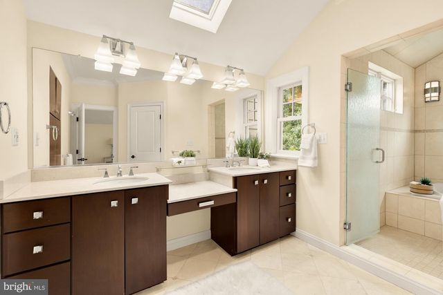 5601 VERNON PL, Bethesda, MD 20817