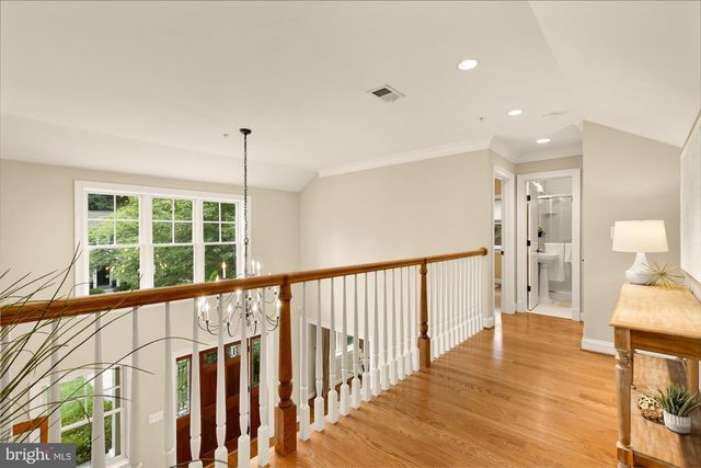 5601 VERNON PL, Bethesda, MD 20817