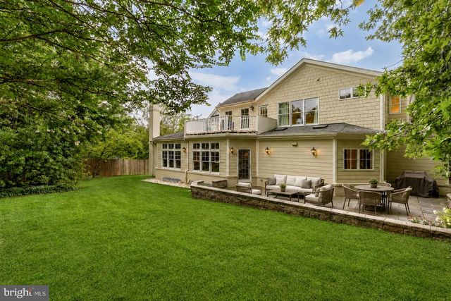 5601 VERNON PL, Bethesda, MD 20817